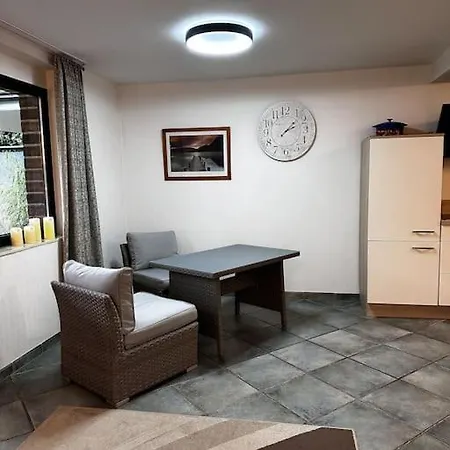 Moderne & Ruhige Messe-/ferienwohnung Nahe Dus *